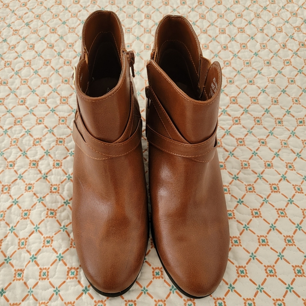 Karen Scott Women's Falonn Faux Brown Leather Booties Size 9M